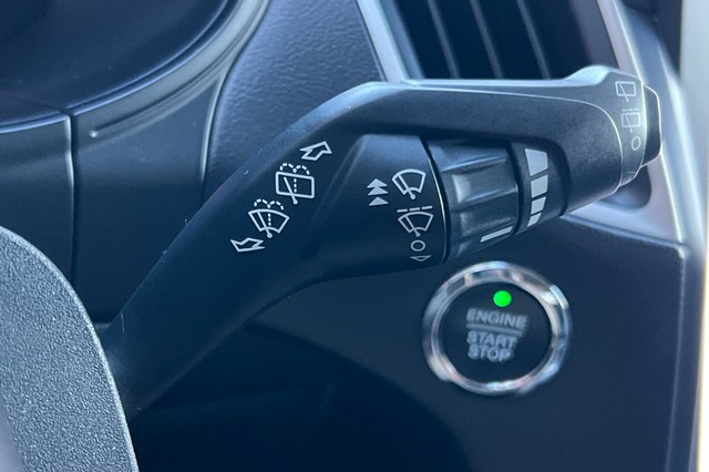 Ford Edge Vehicle Full-screen Gallery Image 37