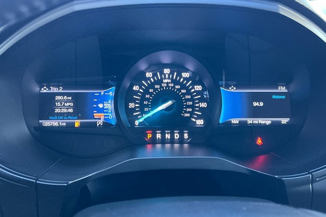 Ford Edge Vehicle Full-screen Gallery Image 38