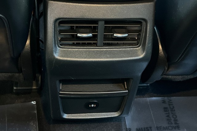 Ford Edge Vehicle Full-screen Gallery Image 41