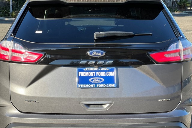 Ford Edge Vehicle Full-screen Gallery Image 47