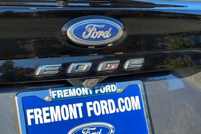 Ford Edge Vehicle Full-screen Gallery Image 49
