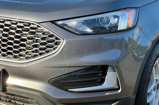 Ford Edge Vehicle Full-screen Gallery Image 50