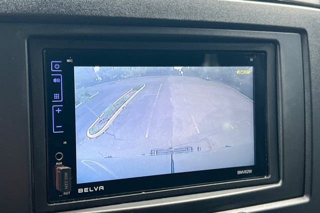 Mercedes-Benz Sprinter 2500 Vehicle Full-screen Gallery Image 25