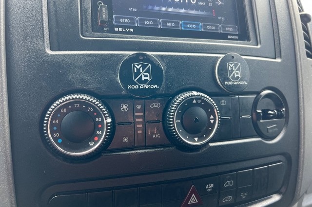 Mercedes-Benz Sprinter 2500 Vehicle Full-screen Gallery Image 26