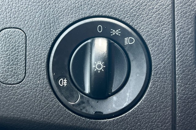 Mercedes-Benz Sprinter 2500 Vehicle Full-screen Gallery Image 35