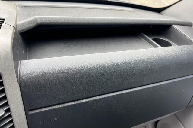 Mercedes-Benz Sprinter 2500 Vehicle Full-screen Gallery Image 49