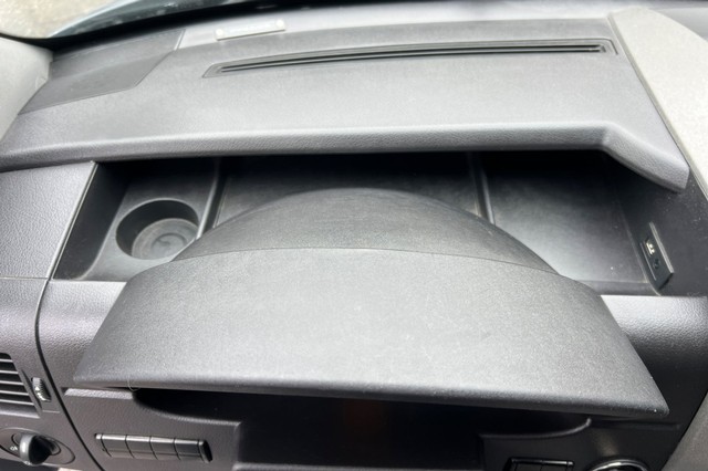 Mercedes-Benz Sprinter 2500 Vehicle Full-screen Gallery Image 50