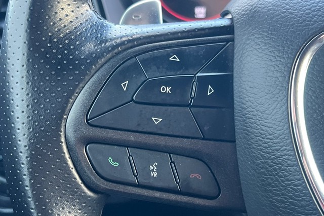 Dodge Challenger Vehicle Full-screen Gallery Image 34