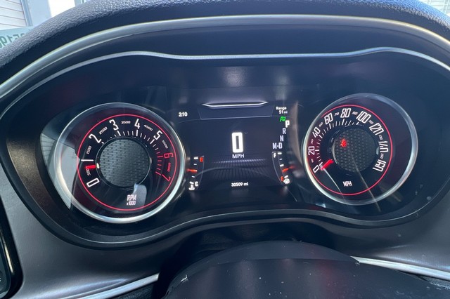 Dodge Challenger Vehicle Full-screen Gallery Image 37