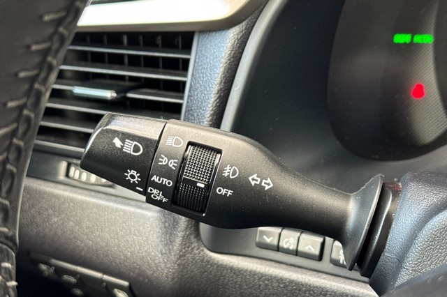 Lexus RX Vehicle Full-screen Gallery Image 37