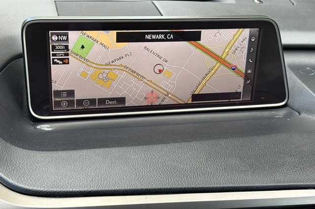 Lexus RX Vehicle Full-screen Gallery Image 44