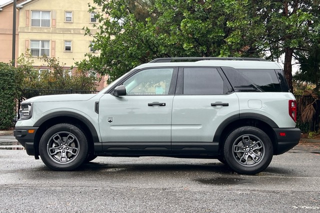 Ford Bronco Sport Vehicle Full-screen Gallery Image 06
