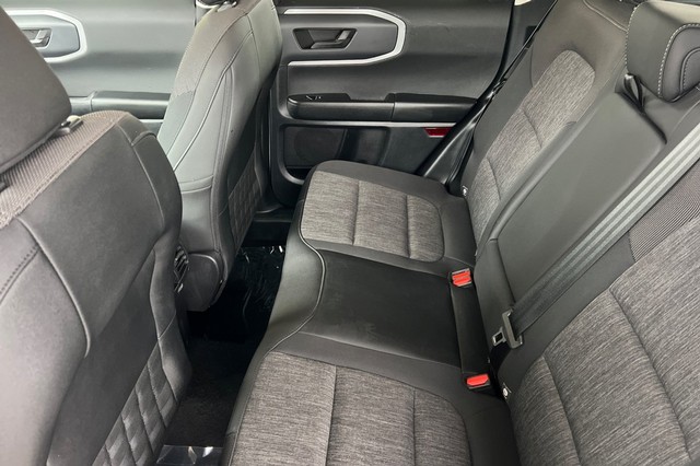 Ford Bronco Sport Vehicle Full-screen Gallery Image 13