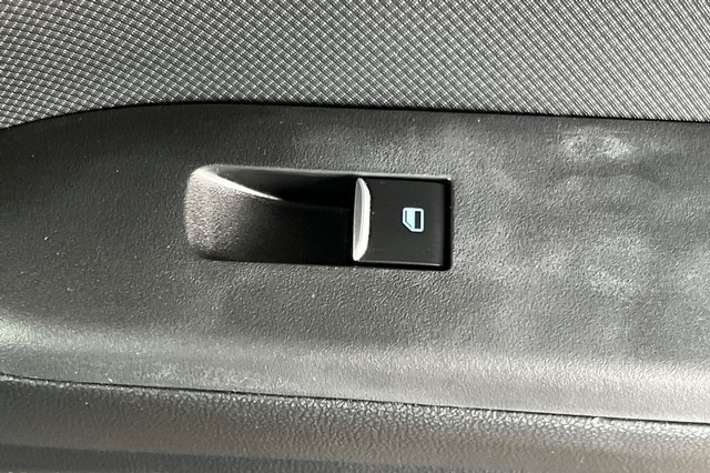 Ford Bronco Sport Vehicle Full-screen Gallery Image 21