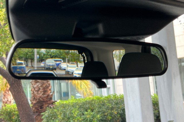 Ford Bronco Sport Vehicle Full-screen Gallery Image 23