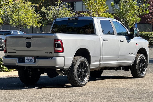 Ram 3500 Vehicle Full-screen Gallery Image 03