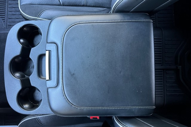 Ram 3500 Vehicle Full-screen Gallery Image 29