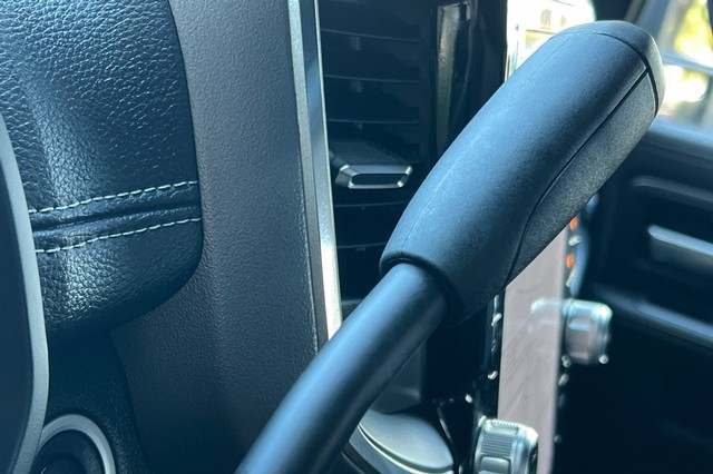 Ram 3500 Vehicle Full-screen Gallery Image 30