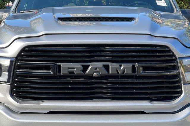 Ram 3500 Vehicle Full-screen Gallery Image 44