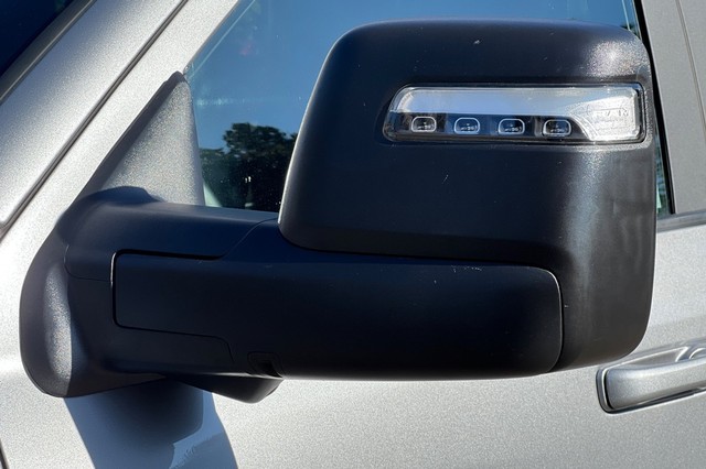 Ram 3500 Vehicle Full-screen Gallery Image 50