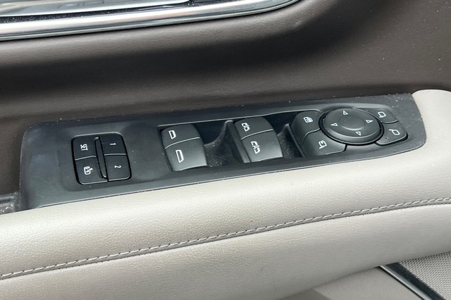 Chevrolet Tahoe Vehicle Full-screen Gallery Image 11