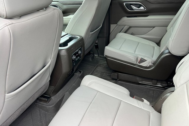 Chevrolet Tahoe Vehicle Full-screen Gallery Image 13