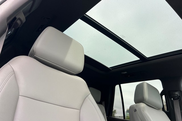 Chevrolet Tahoe Vehicle Full-screen Gallery Image 20