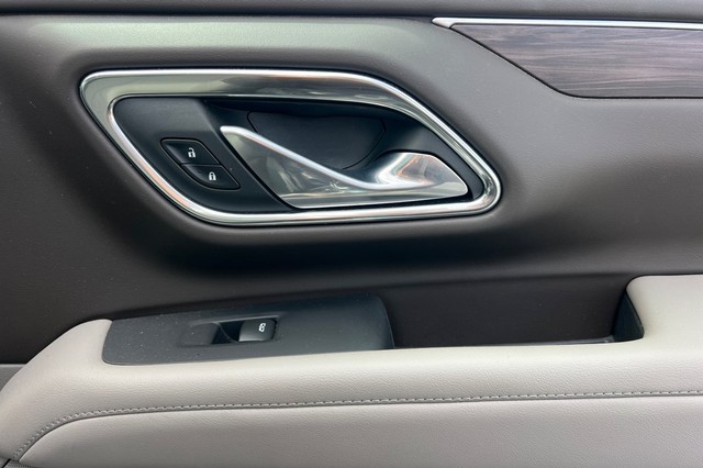 Chevrolet Tahoe Vehicle Full-screen Gallery Image 21