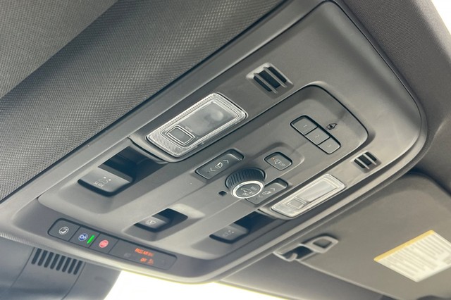 Chevrolet Tahoe Vehicle Full-screen Gallery Image 24