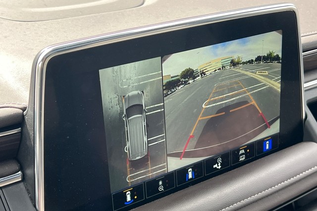 Chevrolet Tahoe Vehicle Full-screen Gallery Image 27