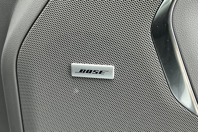 Chevrolet Tahoe Vehicle Full-screen Gallery Image 42