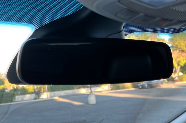 Ford Edge Vehicle Full-screen Gallery Image 23