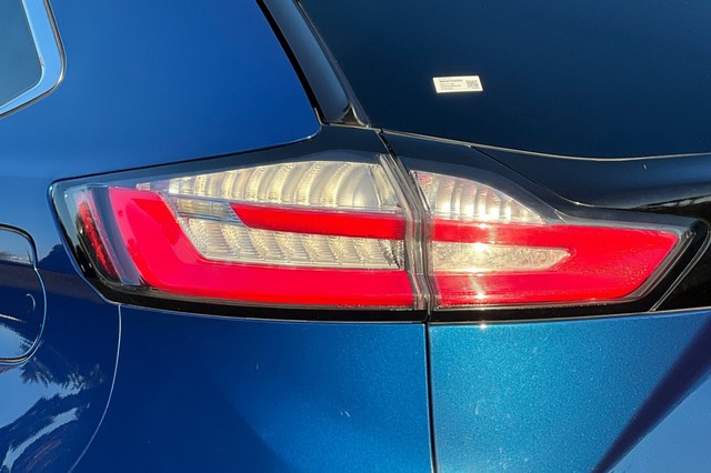 Ford Edge Vehicle Full-screen Gallery Image 47