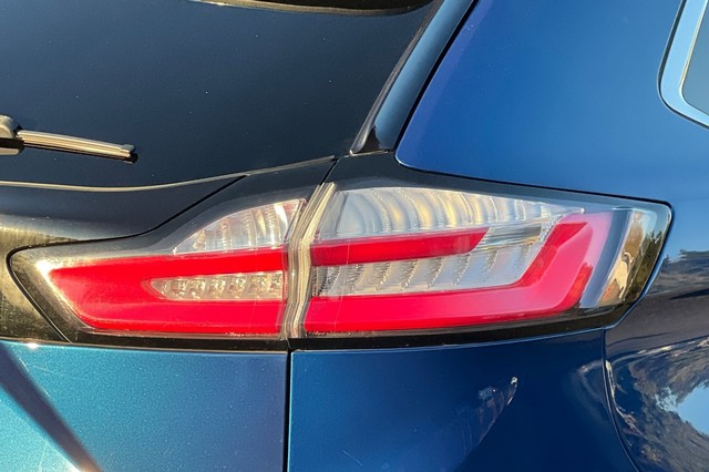 Ford Edge Vehicle Full-screen Gallery Image 49