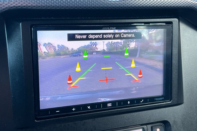 Ford Mustang Vehicle Full-screen Gallery Image 24