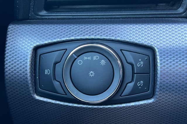 Ford Mustang Vehicle Full-screen Gallery Image 39