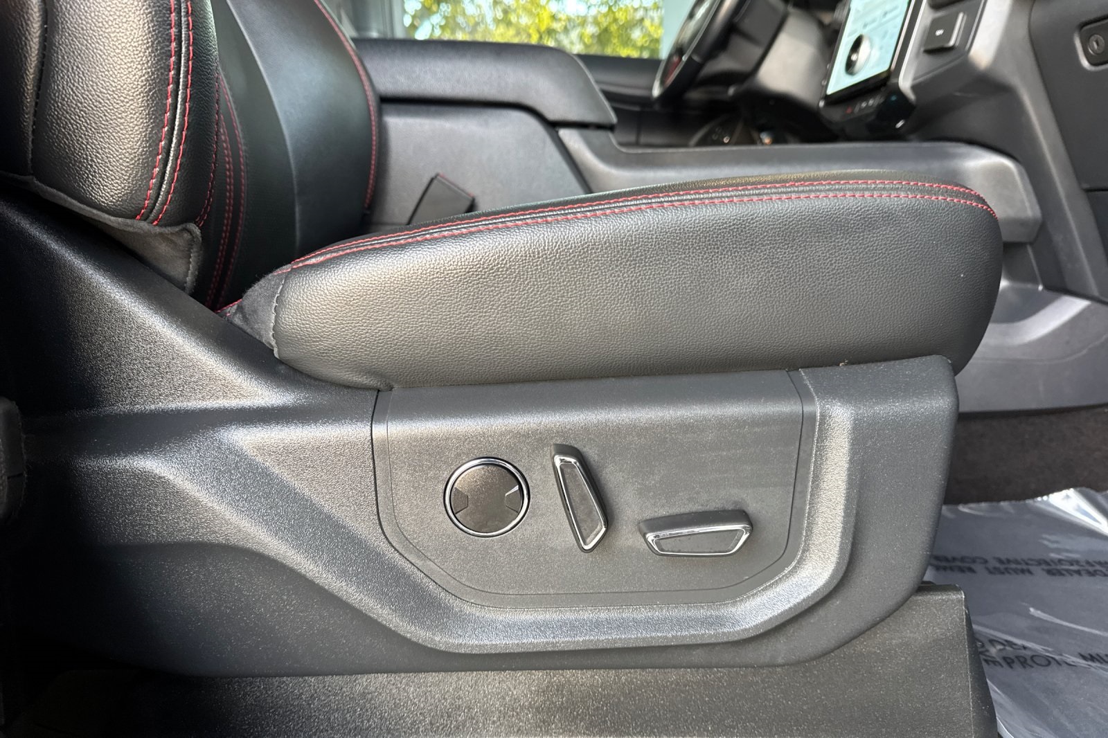 Ford Expedition Vehicle Full-screen Gallery Image 24