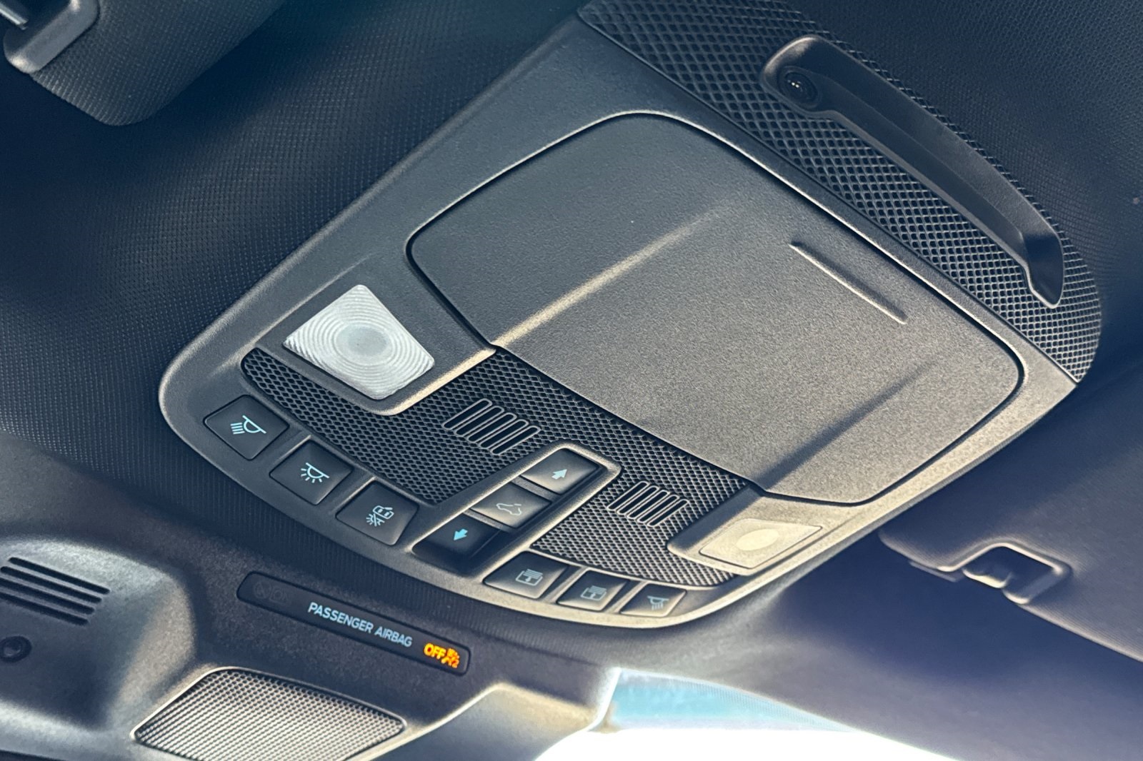 Ford Expedition Vehicle Full-screen Gallery Image 25