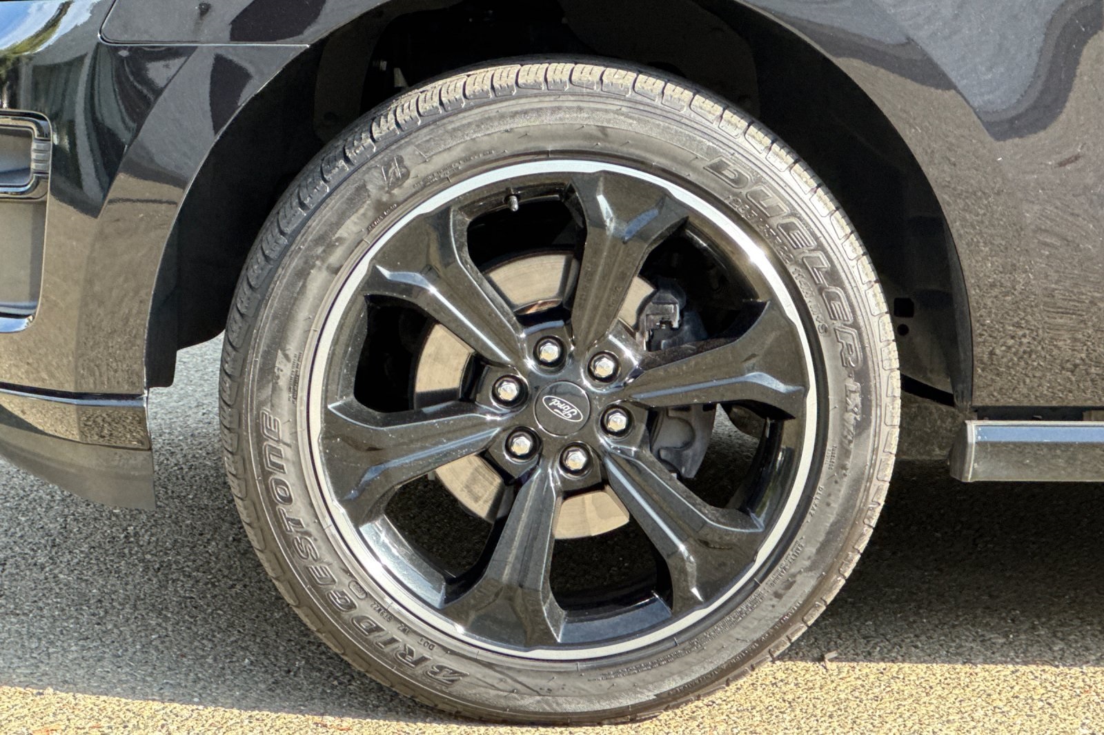 Ford Expedition Vehicle Full-screen Gallery Image 47