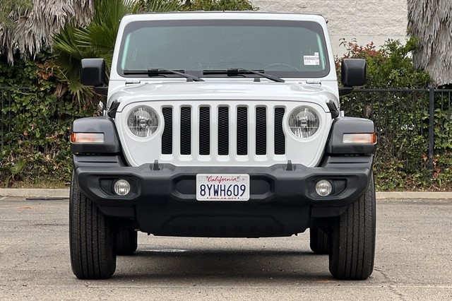 Jeep Wrangler Vehicle Full-screen Gallery Image 08