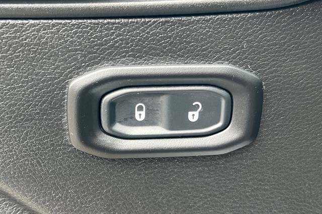 Jeep Wrangler Vehicle Full-screen Gallery Image 11