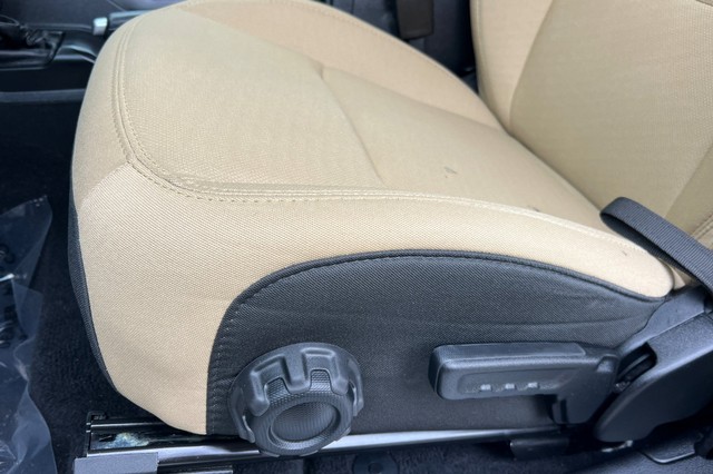 Jeep Wrangler Vehicle Full-screen Gallery Image 12