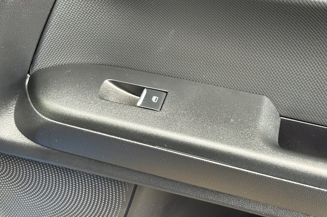 Ford Bronco Sport Vehicle Full-screen Gallery Image 21