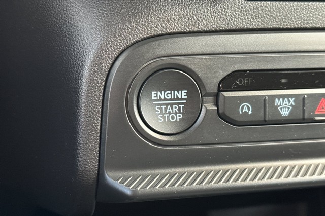 Ford Bronco Sport Vehicle Full-screen Gallery Image 34