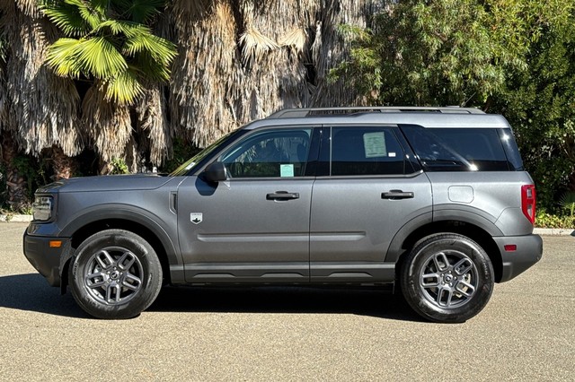 Ford Bronco Sport Vehicle Full-screen Gallery Image 06