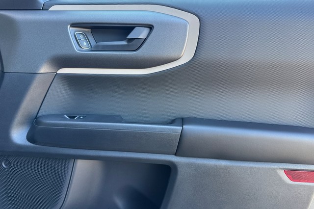 Ford Bronco Sport Vehicle Full-screen Gallery Image 20