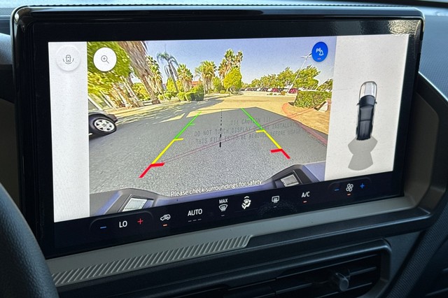 Ford Bronco Sport Vehicle Full-screen Gallery Image 25