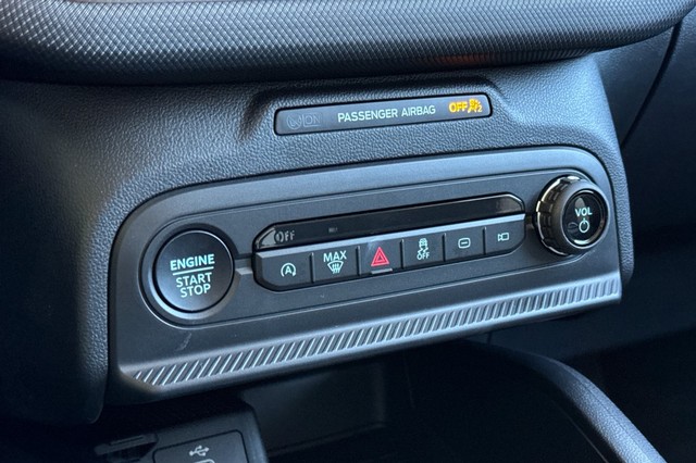 Ford Bronco Sport Vehicle Full-screen Gallery Image 29