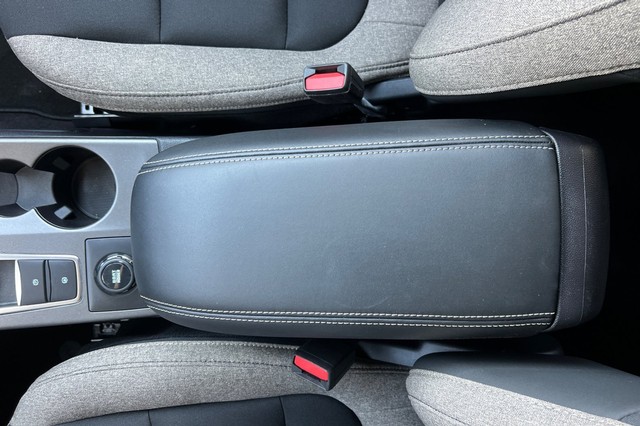 Ford Bronco Sport Vehicle Full-screen Gallery Image 31