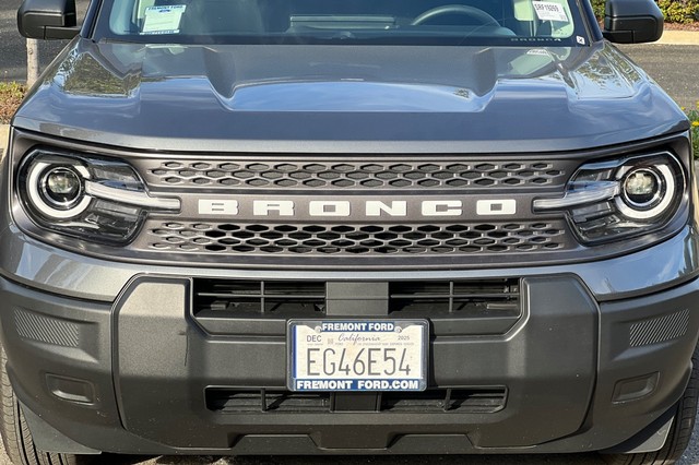 Ford Bronco Sport Vehicle Full-screen Gallery Image 46